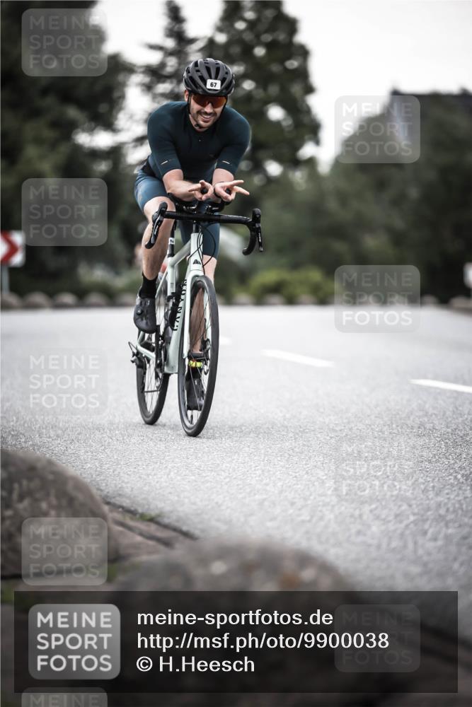 21.06.2026 - 29. Vierlanden-Triathlon H.Heesch http://msf.ph/oto/9900038 21.06.2026 10:08:31 Radfahren 67, 173, 358 meine-sportfotos.de