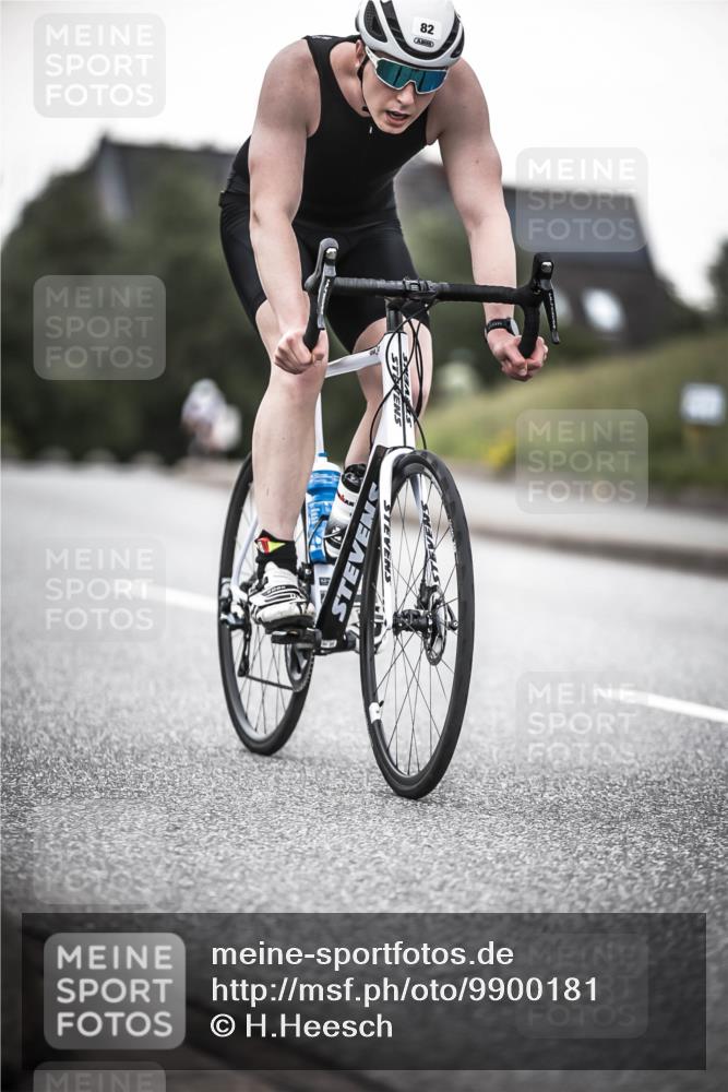 21.06.2026 - 29. Vierlanden-Triathlon H.Heesch http://msf.ph/oto/9900181 21.06.2026 10:08:41 Radfahren 82, 212, 277 meine-sportfotos.de