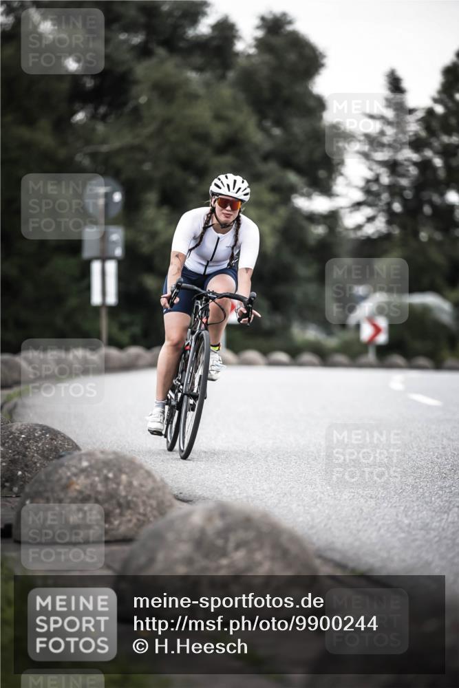 21.06.2026 - 29. Vierlanden-Triathlon H.Heesch http://msf.ph/oto/9900244 21.06.2026 10:08:50 Radfahren 30, 269, 277 meine-sportfotos.de