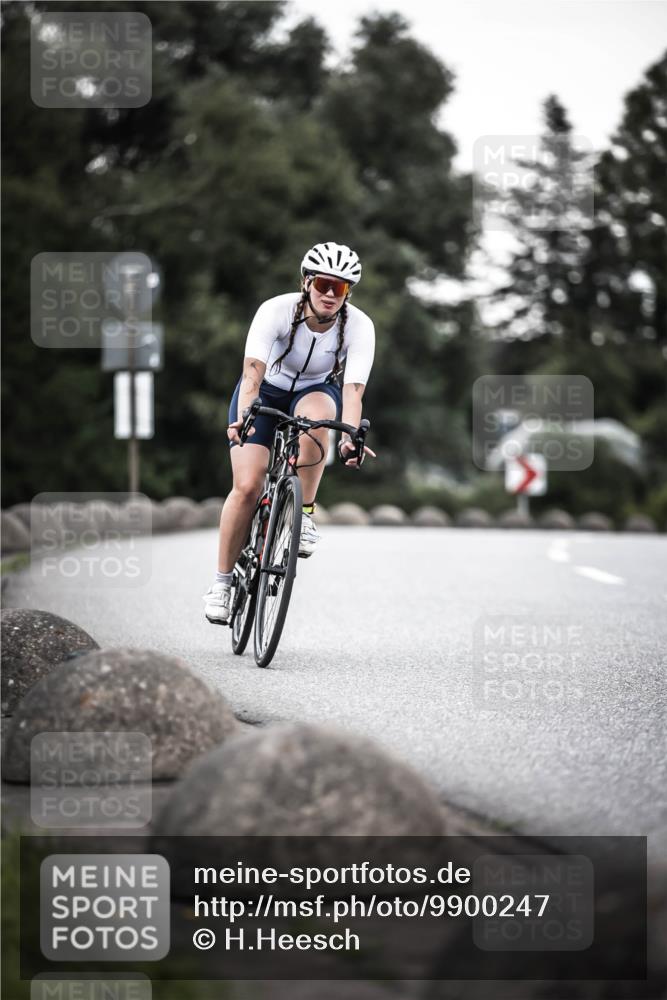 21.06.2026 - 29. Vierlanden-Triathlon H.Heesch http://msf.ph/oto/9900247 21.06.2026 10:08:50 Radfahren 30, 269, 277 meine-sportfotos.de