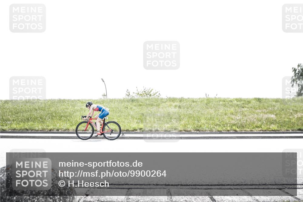 21.06.2026 - 29. Vierlanden-Triathlon H.Heesch http://msf.ph/oto/9900264 21.06.2026 13:06:01 Radfahren 1025, 1050, 1058, 1064, 1076, 1086 meine-sportfotos.de