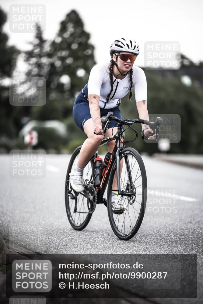 21.06.2026 - 29. Vierlanden-Triathlon H.Heesch http://msf.ph/oto/9900287 21.06.2026 10:08:51 Radfahren 30, 269, 277 meine-sportfotos.de