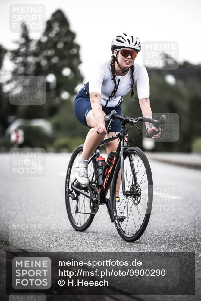 21.06.2026 - 29. Vierlanden-Triathlon H.Heesch http://msf.ph/oto/9900290 21.06.2026 10:08:51 Radfahren 30, 269, 277 meine-sportfotos.de
