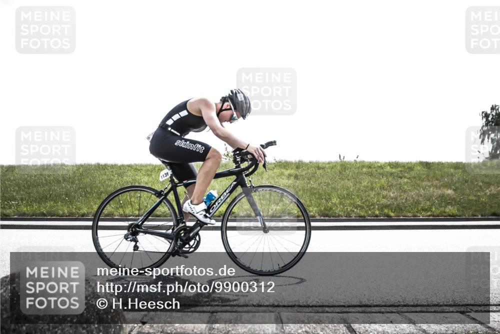 21.06.2026 - 29. Vierlanden-Triathlon H.Heesch http://msf.ph/oto/9900312 21.06.2026 13:14:46 Radfahren 1139 meine-sportfotos.de