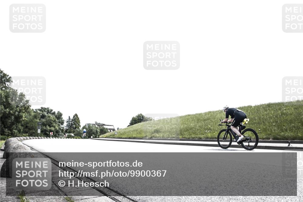 21.06.2026 - 29. Vierlanden-Triathlon H.Heesch http://msf.ph/oto/9900367 21.06.2026 13:01:11 Radfahren 877, 1002 meine-sportfotos.de