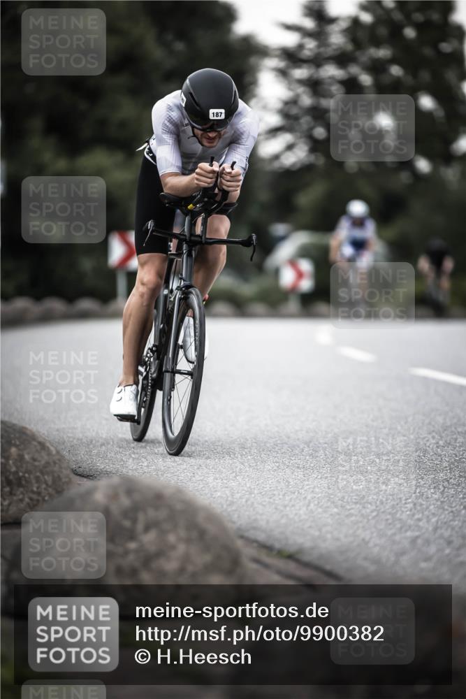 21.06.2026 - 29. Vierlanden-Triathlon H.Heesch http://msf.ph/oto/9900382 21.06.2026 10:09:18 Radfahren 25, 153, 187, 191, 303 meine-sportfotos.de