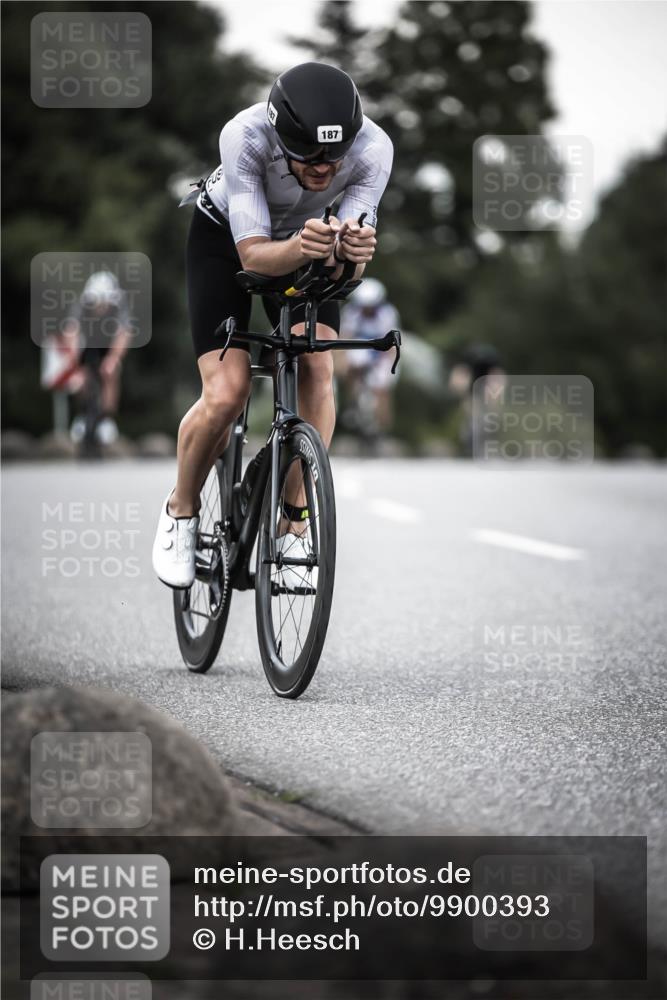 21.06.2026 - 29. Vierlanden-Triathlon H.Heesch http://msf.ph/oto/9900393 21.06.2026 10:09:18 Radfahren 25, 153, 187, 191, 303 meine-sportfotos.de