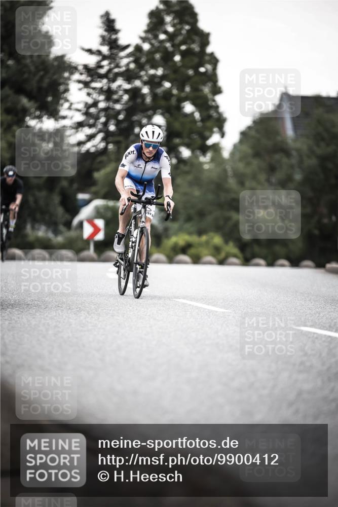 21.06.2026 - 29. Vierlanden-Triathlon H.Heesch http://msf.ph/oto/9900412 21.06.2026 10:09:21 Radfahren 25, 153, 187, 191, 303 meine-sportfotos.de