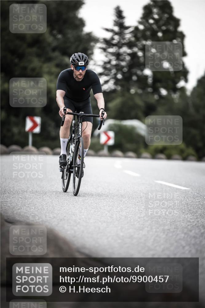 21.06.2026 - 29. Vierlanden-Triathlon H.Heesch http://msf.ph/oto/9900457 21.06.2026 10:09:24 Radfahren 25, 153, 191, 303 meine-sportfotos.de
