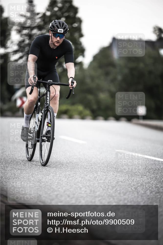 21.06.2026 - 29. Vierlanden-Triathlon H.Heesch http://msf.ph/oto/9900509 21.06.2026 10:09:24 Radfahren 25, 153, 191, 303 meine-sportfotos.de