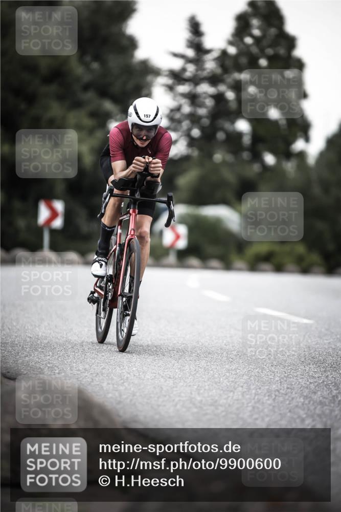21.06.2026 - 29. Vierlanden-Triathlon H.Heesch http://msf.ph/oto/9900600 21.06.2026 10:09:40 Radfahren 18, 121, 122, 157, 225 meine-sportfotos.de