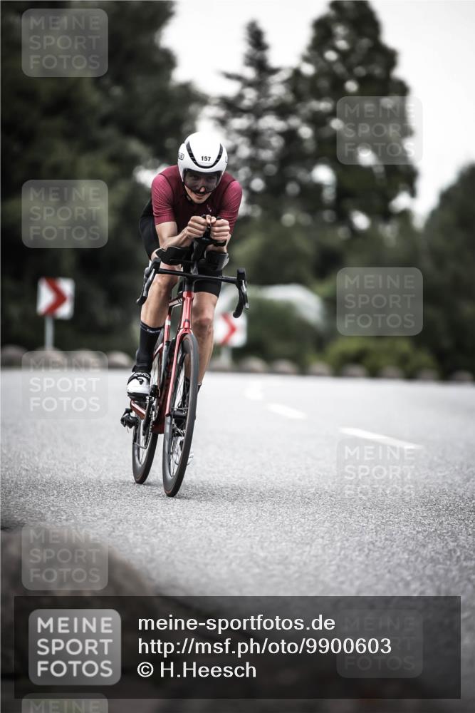 21.06.2026 - 29. Vierlanden-Triathlon H.Heesch http://msf.ph/oto/9900603 21.06.2026 10:09:40 Radfahren 18, 121, 122, 157, 225 meine-sportfotos.de