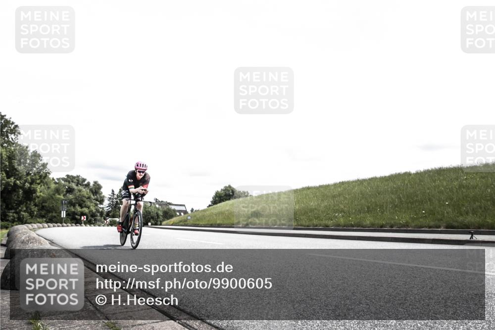 21.06.2026 - 29. Vierlanden-Triathlon H.Heesch http://msf.ph/oto/9900605 21.06.2026 13:34:29 Radfahren 1038, 1057, 1073, 1095 meine-sportfotos.de