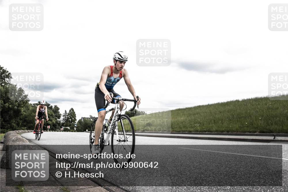 21.06.2026 - 29. Vierlanden-Triathlon H.Heesch http://msf.ph/oto/9900642 21.06.2026 14:42:37 Radfahren 1247, 1250, 1251 meine-sportfotos.de