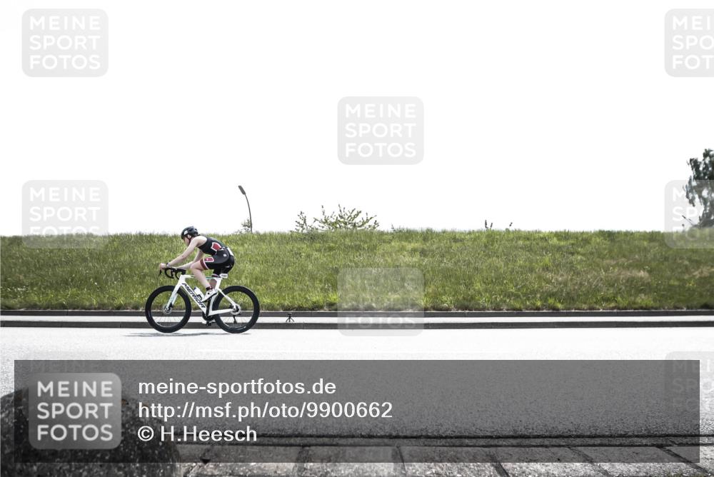 21.06.2026 - 29. Vierlanden-Triathlon H.Heesch http://msf.ph/oto/9900662 21.06.2026 13:41:24 Radfahren 1103 meine-sportfotos.de