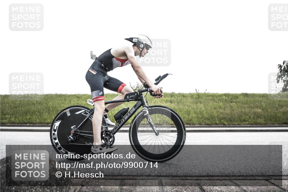 21.06.2026 - 29. Vierlanden-Triathlon H.Heesch http://msf.ph/oto/9900714 21.06.2026 14:42:09 Radfahren 1245, 1246 meine-sportfotos.de
