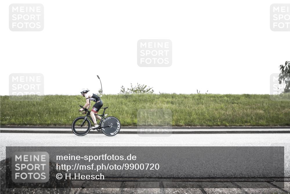 21.06.2026 - 29. Vierlanden-Triathlon H.Heesch http://msf.ph/oto/9900720 21.06.2026 14:42:16 Radfahren 1246 meine-sportfotos.de