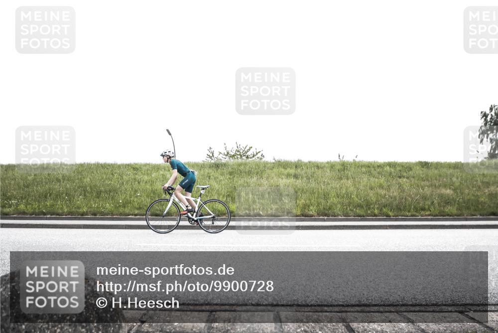 21.06.2026 - 29. Vierlanden-Triathlon H.Heesch http://msf.ph/oto/9900728 21.06.2026 14:42:31 Radfahren 1247, 1250, 1251, 1252 meine-sportfotos.de