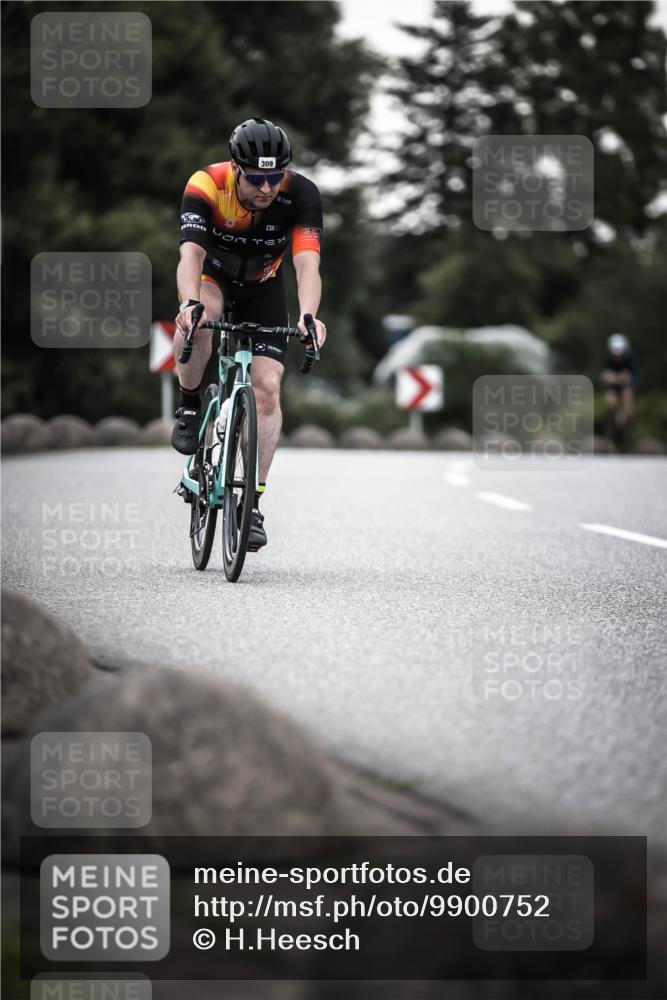 21.06.2026 - 29. Vierlanden-Triathlon H.Heesch http://msf.ph/oto/9900752 21.06.2026 10:09:57 Radfahren 29, 40, 69, 309 meine-sportfotos.de