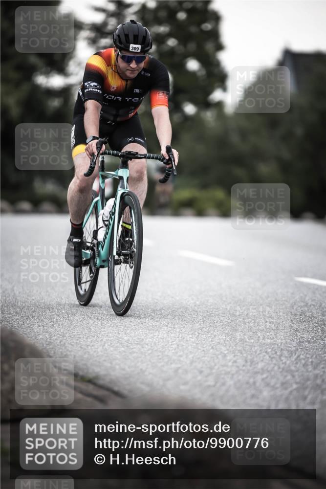 21.06.2026 - 29. Vierlanden-Triathlon H.Heesch http://msf.ph/oto/9900776 21.06.2026 10:09:57 Radfahren 29, 40, 69, 309 meine-sportfotos.de
