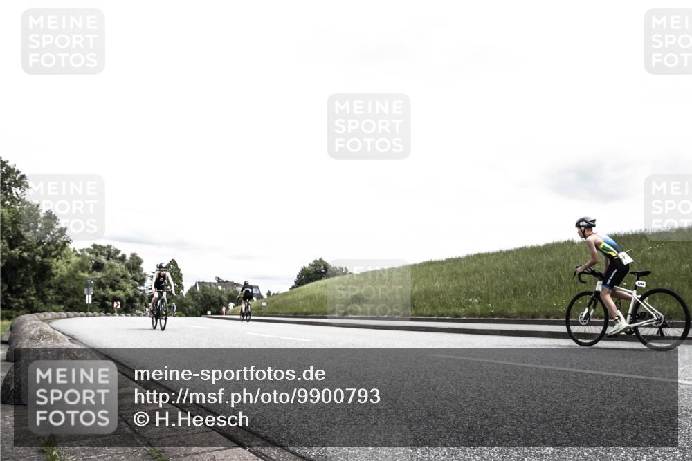 21.06.2026 - 29. Vierlanden-Triathlon H.Heesch http://msf.ph/oto/9900793 21.06.2026 14:52:08 Radfahren  meine-sportfotos.de