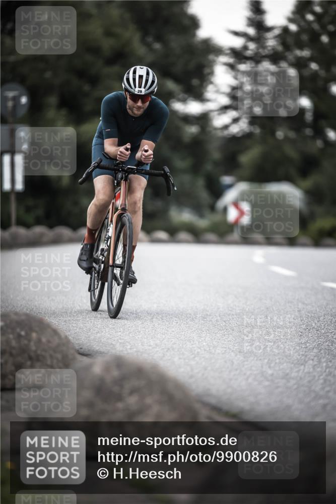 21.06.2026 - 29. Vierlanden-Triathlon H.Heesch http://msf.ph/oto/9900826 21.06.2026 10:10:03 Radfahren 29 meine-sportfotos.de
