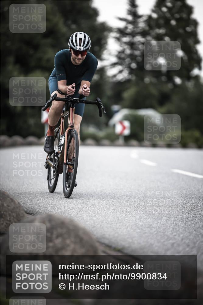21.06.2026 - 29. Vierlanden-Triathlon H.Heesch http://msf.ph/oto/9900834 21.06.2026 10:10:04 Radfahren 29, 430 meine-sportfotos.de