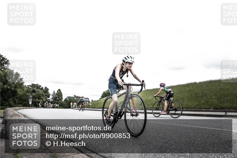 21.06.2026 - 29. Vierlanden-Triathlon H.Heesch http://msf.ph/oto/9900853 21.06.2026 14:56:21 Radfahren 1328 meine-sportfotos.de