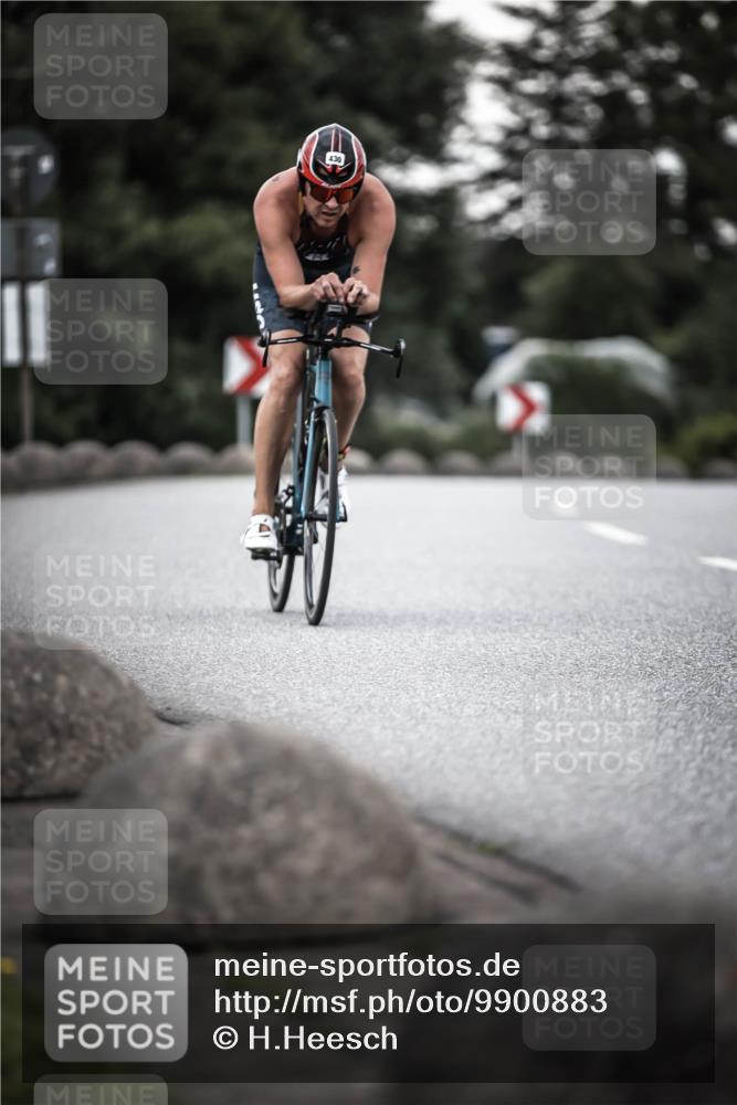 21.06.2026 - 29. Vierlanden-Triathlon H.Heesch http://msf.ph/oto/9900883 21.06.2026 10:10:11 Radfahren 171, 430 meine-sportfotos.de
