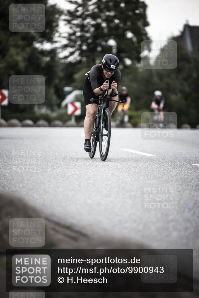 21.06.2026 - 29. Vierlanden-Triathlon H.Heesch http://msf.ph/oto/9900943 21.06.2026 10:10:21 Radfahren 171, 230, 255, 295 meine-sportfotos.de