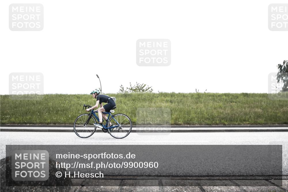 21.06.2026 - 29. Vierlanden-Triathlon H.Heesch http://msf.ph/oto/9900960 21.06.2026 14:46:35 Radfahren  meine-sportfotos.de
