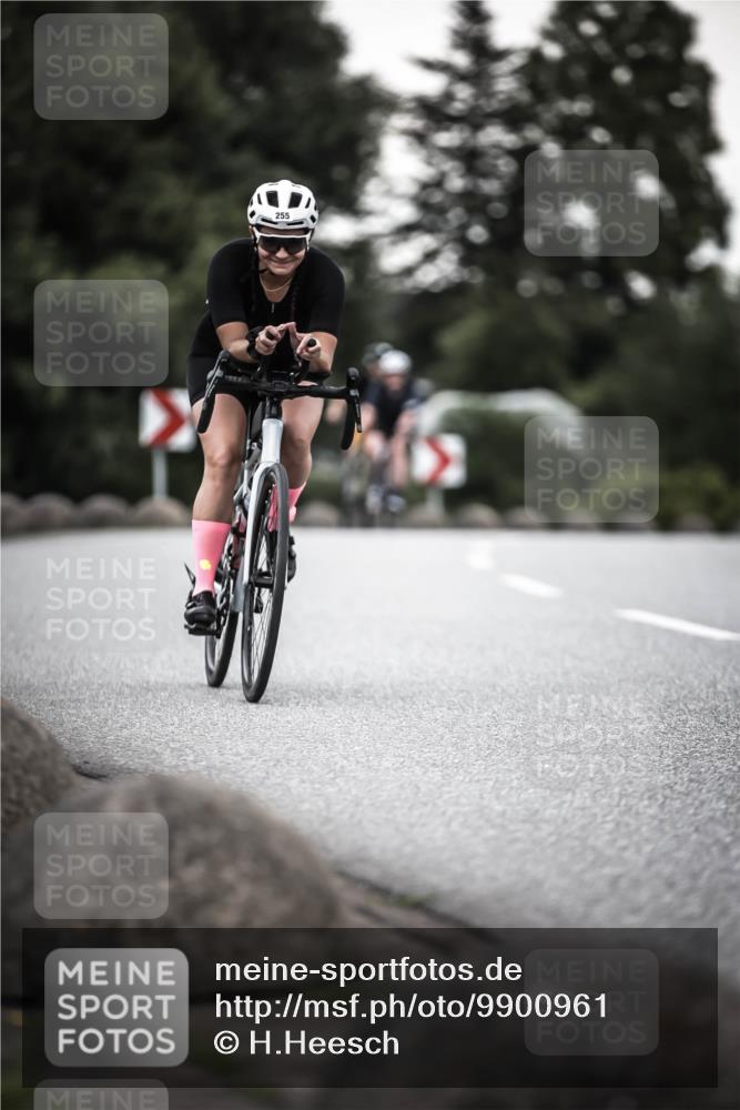 21.06.2026 - 29. Vierlanden-Triathlon H.Heesch http://msf.ph/oto/9900961 21.06.2026 10:10:23 Radfahren 230, 255, 295, 356 meine-sportfotos.de