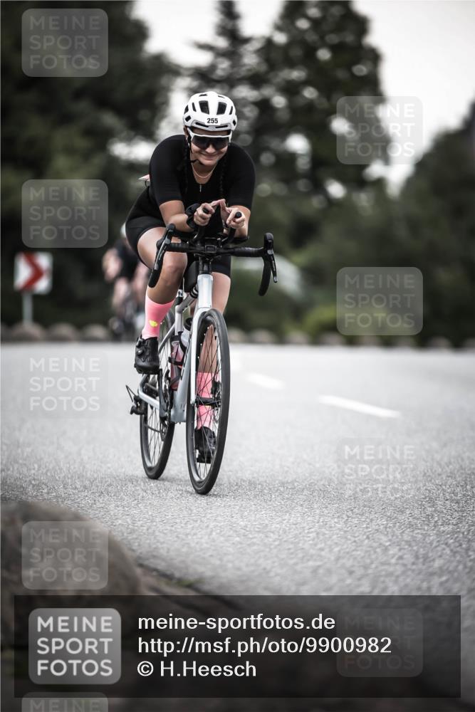 21.06.2026 - 29. Vierlanden-Triathlon H.Heesch http://msf.ph/oto/9900982 21.06.2026 10:10:24 Radfahren 230, 255, 295, 356 meine-sportfotos.de