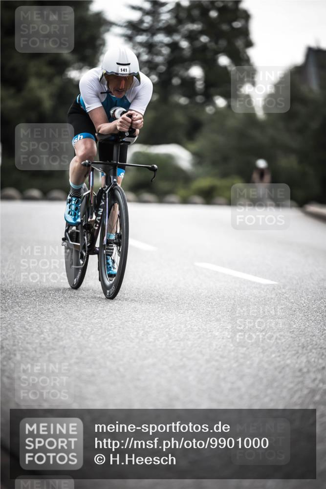 21.06.2026 - 29. Vierlanden-Triathlon H.Heesch http://msf.ph/oto/9901000 21.06.2026 09:29:30 Radfahren 141 meine-sportfotos.de