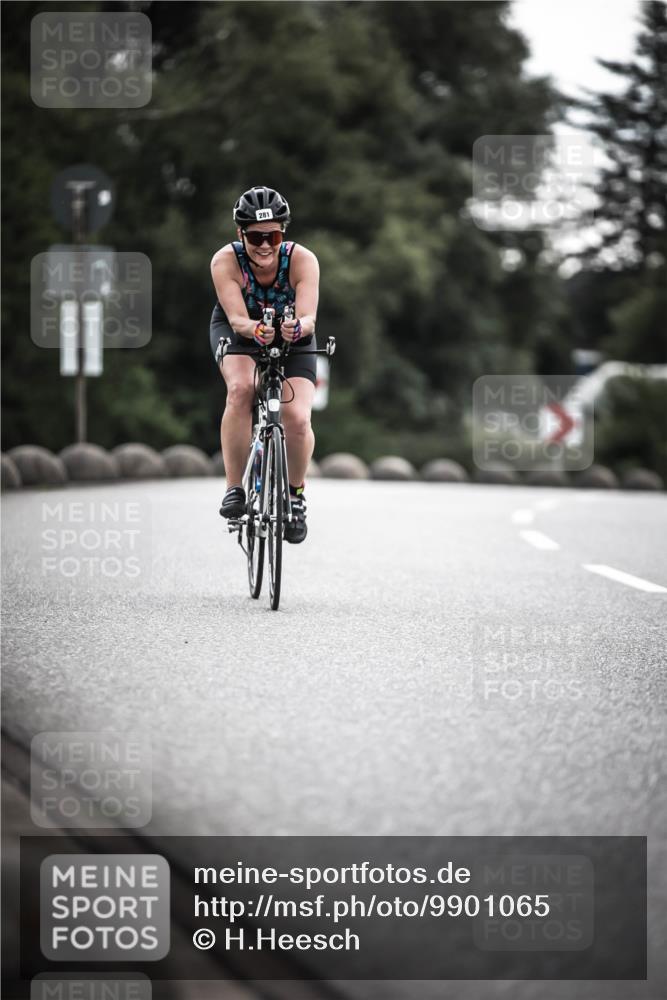 21.06.2026 - 29. Vierlanden-Triathlon H.Heesch http://msf.ph/oto/9901065 21.06.2026 09:29:48 Radfahren 88, 281 meine-sportfotos.de