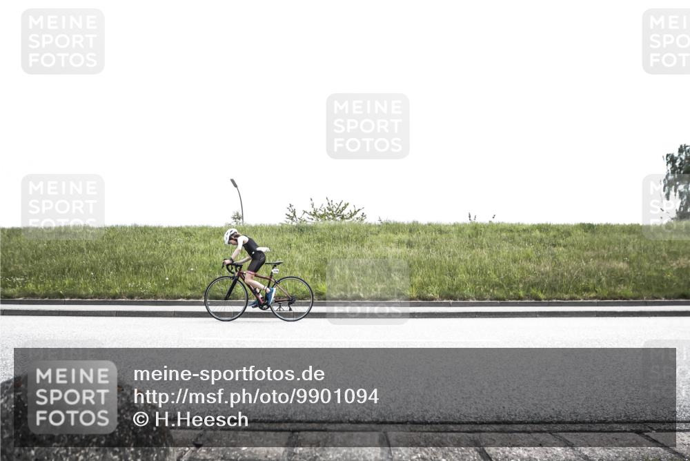 21.06.2026 - 29. Vierlanden-Triathlon H.Heesch http://msf.ph/oto/9901094 21.06.2026 14:52:38 Radfahren  meine-sportfotos.de