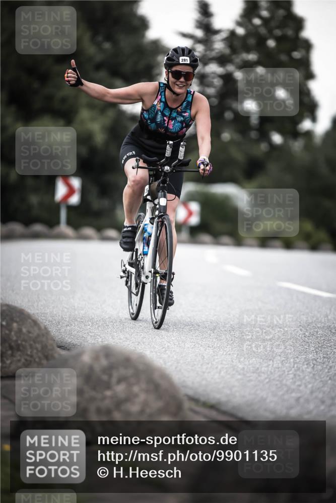 21.06.2026 - 29. Vierlanden-Triathlon H.Heesch http://msf.ph/oto/9901135 21.06.2026 10:10:55 Radfahren 81, 242, 281, 283 meine-sportfotos.de