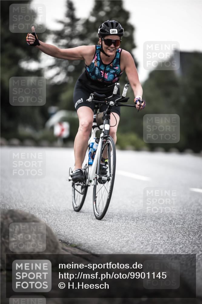 21.06.2026 - 29. Vierlanden-Triathlon H.Heesch http://msf.ph/oto/9901145 21.06.2026 10:10:55 Radfahren 81, 242, 281, 283 meine-sportfotos.de