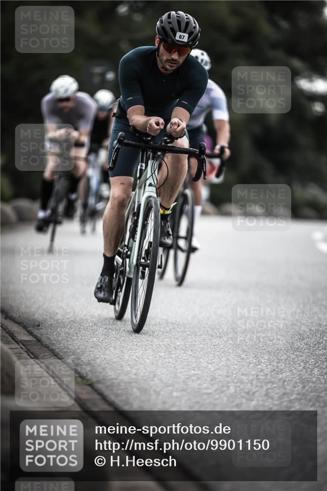 21.06.2026 - 29. Vierlanden-Triathlon H.Heesch http://msf.ph/oto/9901150 21.06.2026 09:30:00 Radfahren 7, 38, 59, 67, 82, 100, 109, 163, 232, 276 meine-sportfotos.de