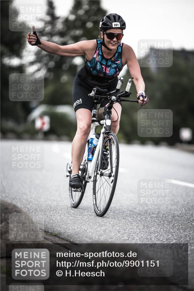 21.06.2026 - 29. Vierlanden-Triathlon H.Heesch http://msf.ph/oto/9901151 21.06.2026 10:10:55 Radfahren 81, 242, 281, 283 meine-sportfotos.de