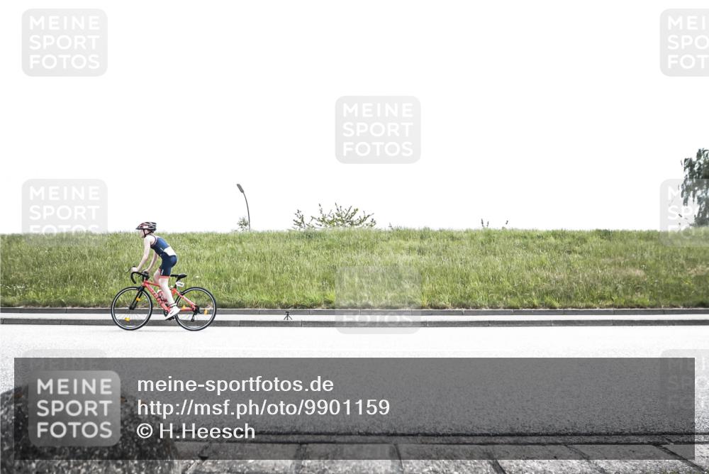 21.06.2026 - 29. Vierlanden-Triathlon H.Heesch http://msf.ph/oto/9901159 21.06.2026 14:53:40 Radfahren  meine-sportfotos.de