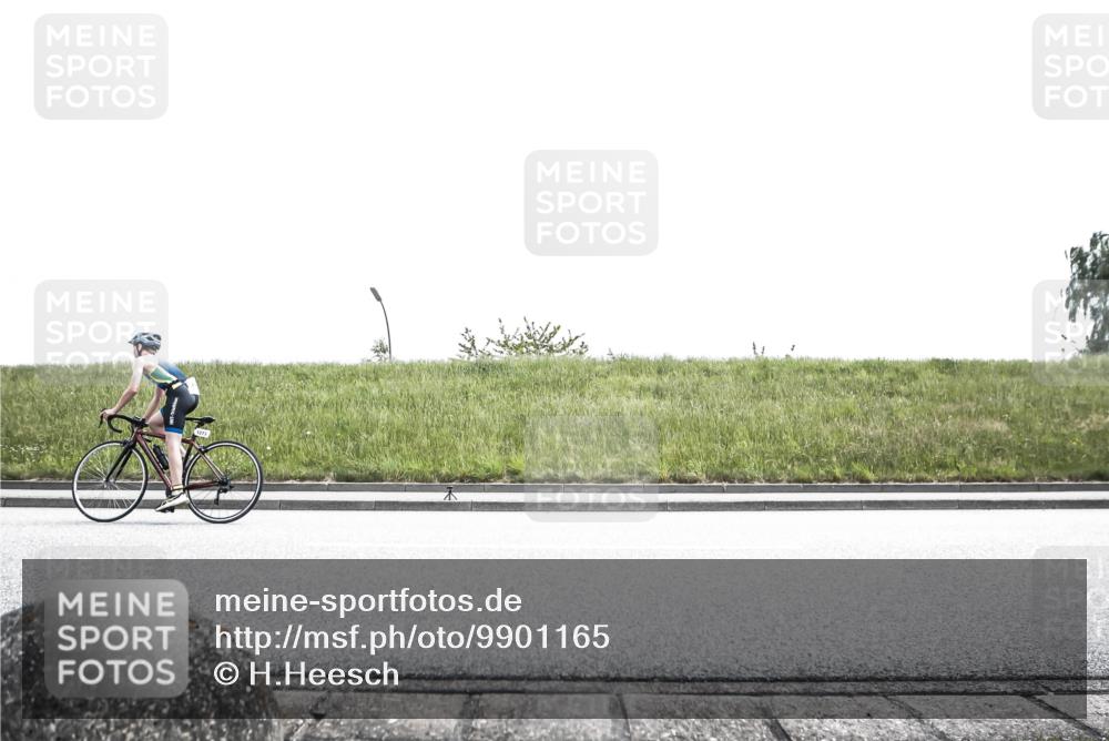 21.06.2026 - 29. Vierlanden-Triathlon H.Heesch http://msf.ph/oto/9901165 21.06.2026 14:53:43 Radfahren  meine-sportfotos.de