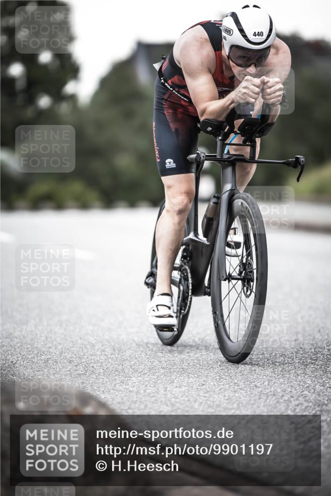 21.06.2026 - 29. Vierlanden-Triathlon H.Heesch http://msf.ph/oto/9901197 21.06.2026 10:11:12 Radfahren 261, 440 meine-sportfotos.de