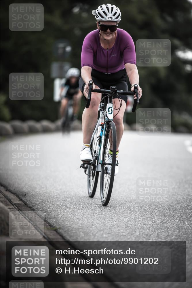 21.06.2026 - 29. Vierlanden-Triathlon H.Heesch http://msf.ph/oto/9901202 21.06.2026 09:30:04 Radfahren 38, 59, 82, 100, 109, 163, 174, 232, 276 meine-sportfotos.de