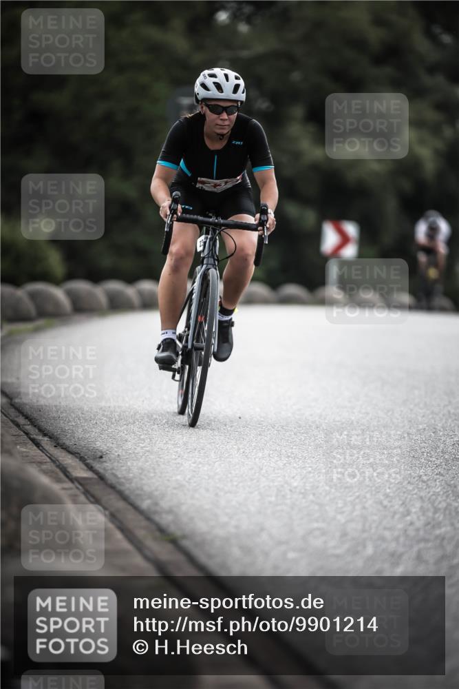 21.06.2026 - 29. Vierlanden-Triathlon H.Heesch http://msf.ph/oto/9901214 21.06.2026 09:30:07 Radfahren 59, 119, 163, 174, 232, 276 meine-sportfotos.de