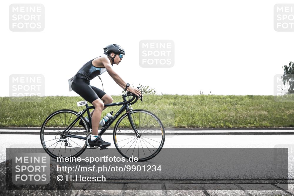 21.06.2026 - 29. Vierlanden-Triathlon H.Heesch http://msf.ph/oto/9901234 21.06.2026 14:55:56 Radfahren  meine-sportfotos.de