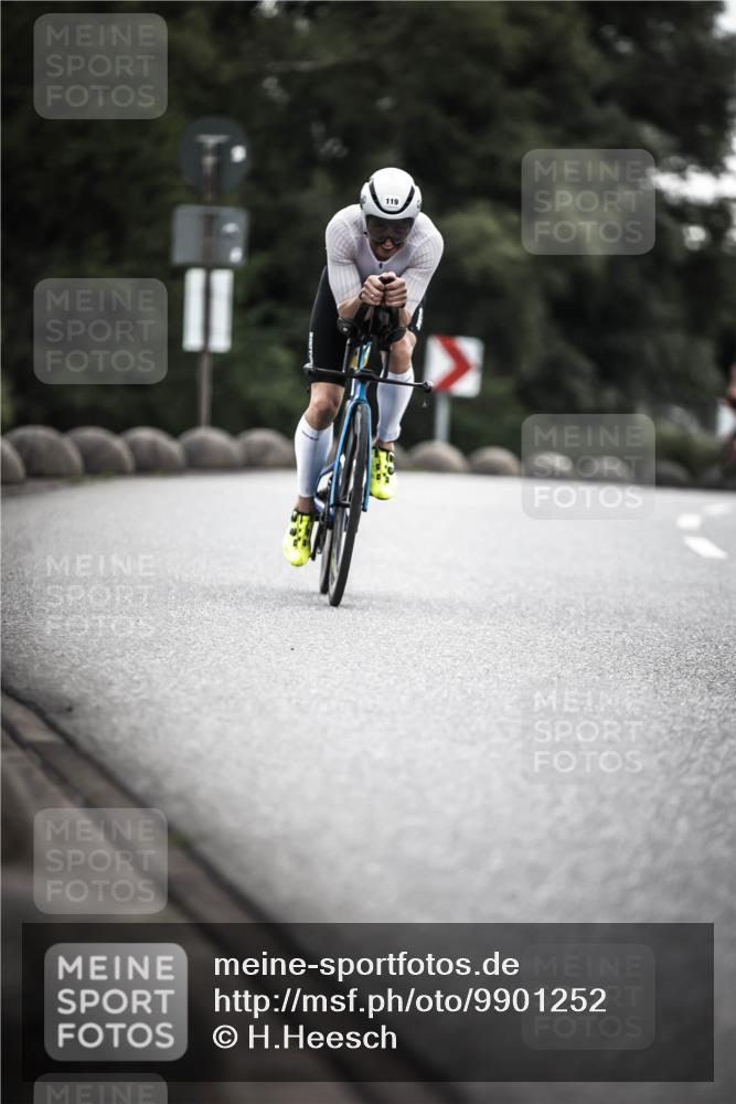 21.06.2026 - 29. Vierlanden-Triathlon H.Heesch http://msf.ph/oto/9901252 21.06.2026 09:30:14 Radfahren 118, 119, 174 meine-sportfotos.de