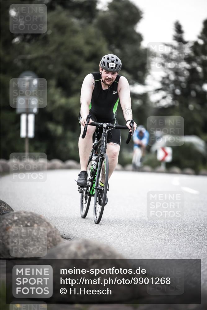 21.06.2026 - 29. Vierlanden-Triathlon H.Heesch http://msf.ph/oto/9901268 21.06.2026 10:11:25 Radfahren 139, 296, 338 meine-sportfotos.de