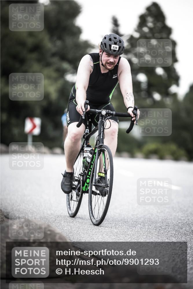21.06.2026 - 29. Vierlanden-Triathlon H.Heesch http://msf.ph/oto/9901293 21.06.2026 10:11:25 Radfahren 139, 296, 338 meine-sportfotos.de