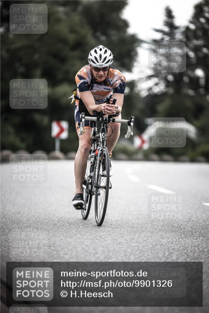21.06.2026 - 29. Vierlanden-Triathlon H.Heesch http://msf.ph/oto/9901326 21.06.2026 09:30:41 Radfahren 147, 159, 248 meine-sportfotos.de